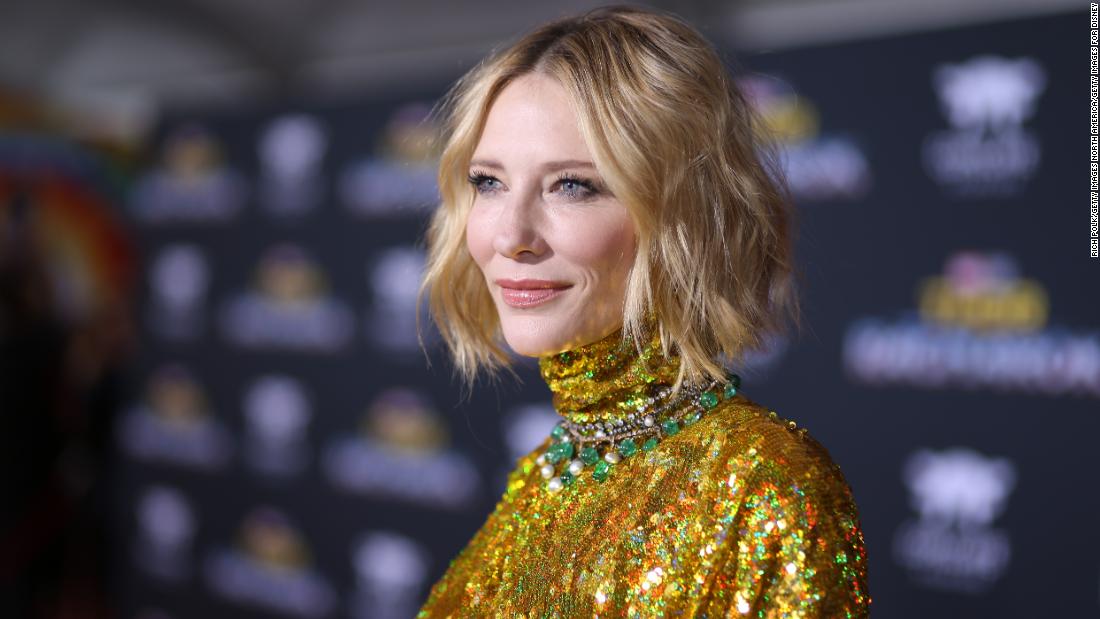 Cate Blanchett cut off her head with a chainsaw during the lock