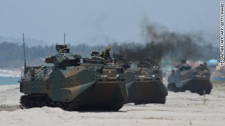 Japanese Ground Self-Defense Forces & # 39; Amphibious vehicles attacked the beach during an amphibious landing exercise in the Philippines in 2018.
