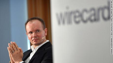 The director of Wirecard has given up after $ 2 billion went missing and they are launching fraud charges