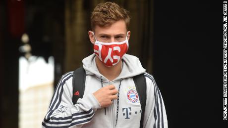 Joshua Kimmich says players are responsible & # 39; to join racist protests.