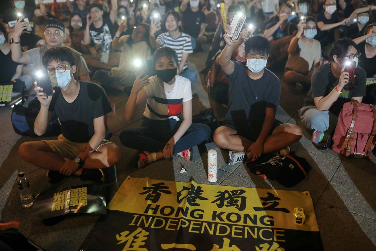Hong Kong demands Taiwan officials sign 'one China' document for visa renewal: source