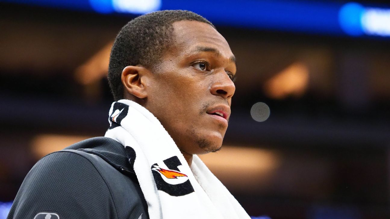 Lakers’ Rajon Rondo suffers damaged right thumb in apply