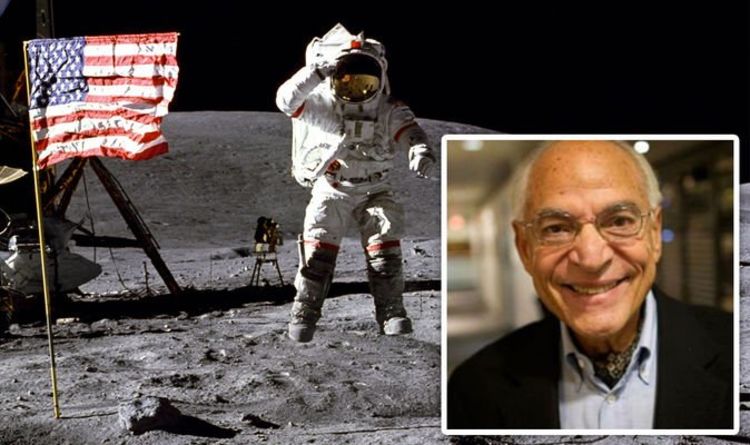 Moon landing: Apollo 11 scientist demonstrates off top secret Moon landing pictures | Science | Information