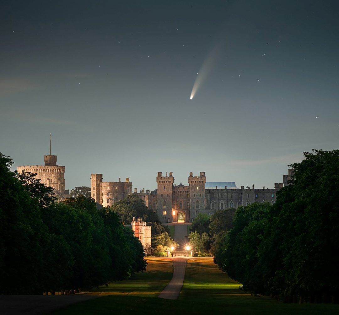 NEOWISE comet spotted over Windsor Castle in incredible photo