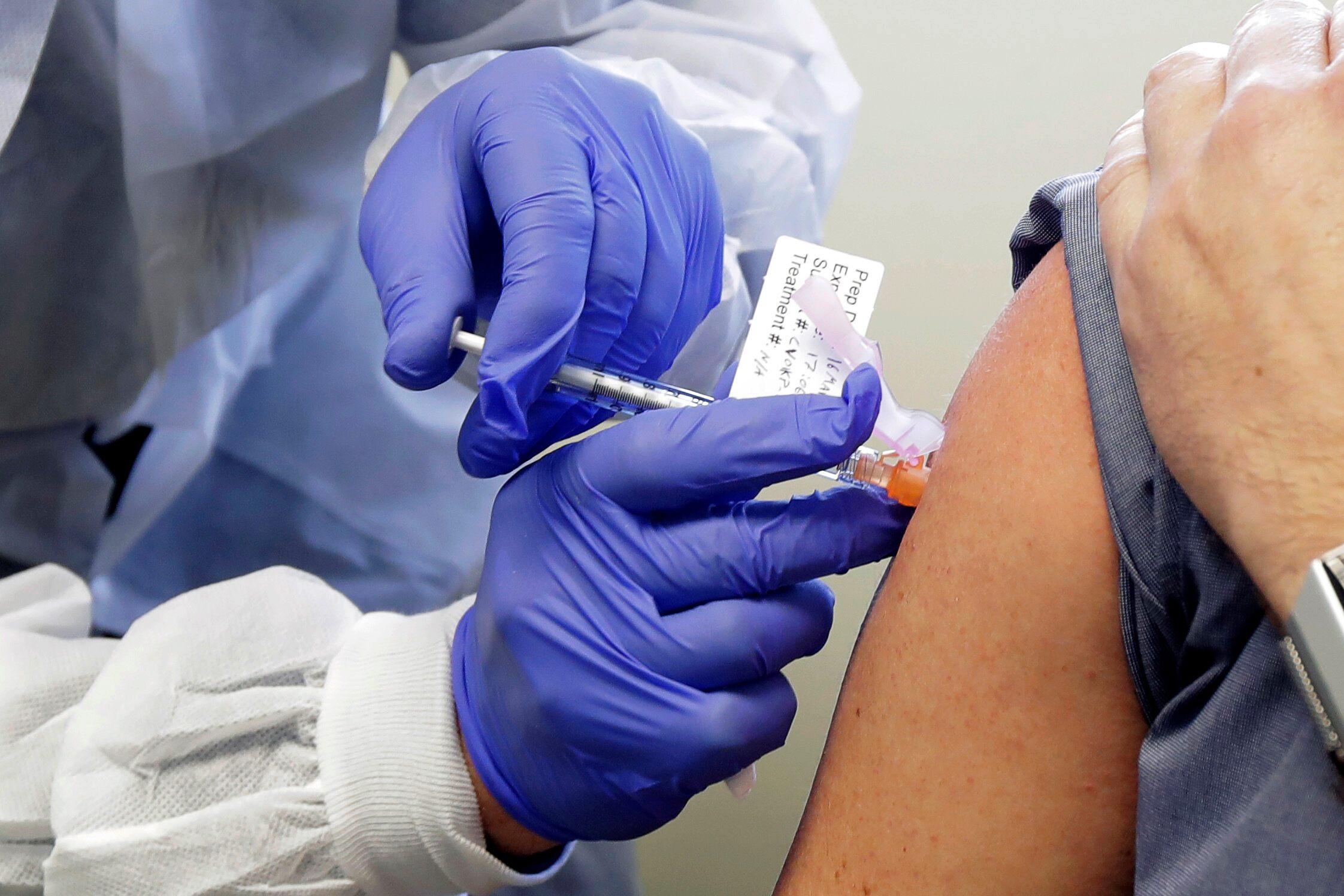 Russia's elite given experimental coronavirus vaccine for months: report