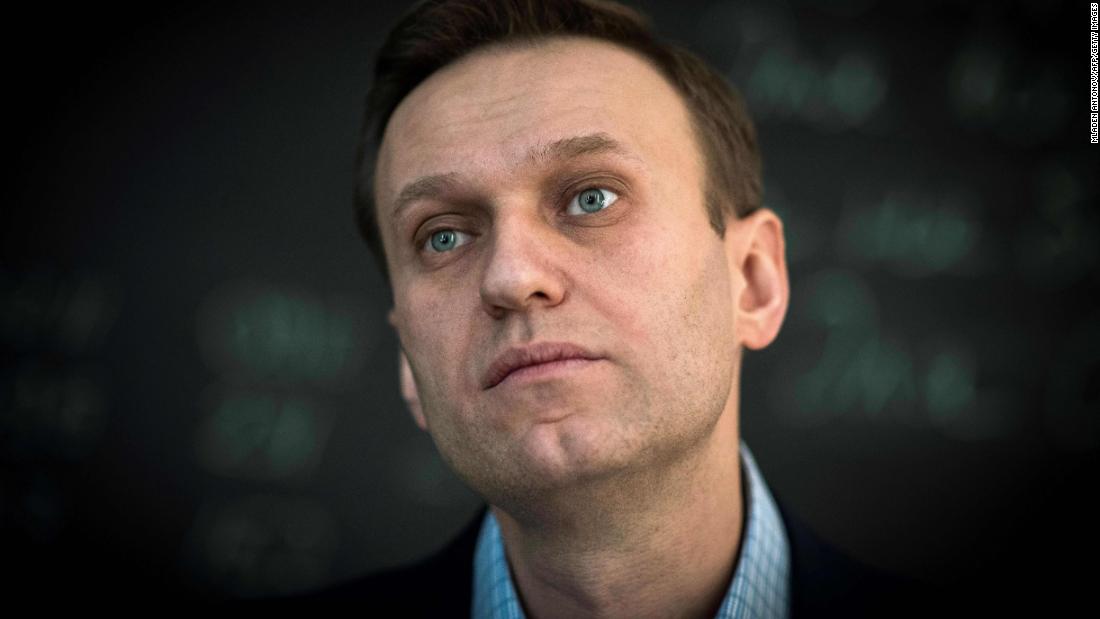 Alexei Navalny: Novichuk nerve gas used for poisoning, German government says