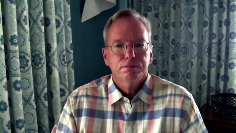 Ex-President of Google, Eric Schmidt: The United States "dropped the ball" on innovation

