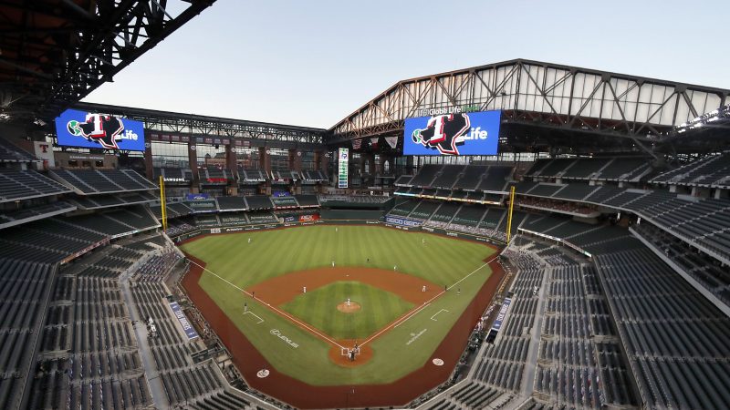 Commissioner Rob Manfred expects fans at the World Series, NLCS at the Globe Life Field


