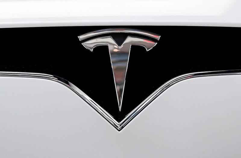 Judge narrows Tesla’s case against a former employee, dismissing the defamation counter-suit