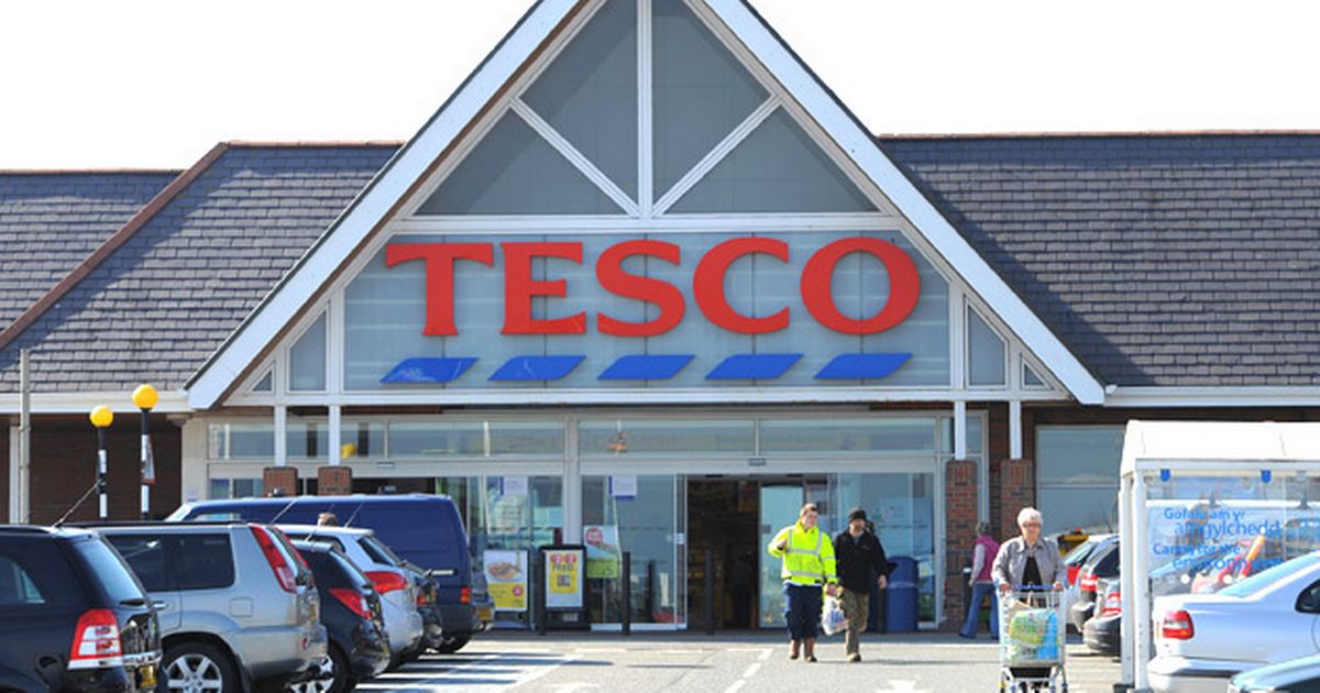 Tesco, Lidl, Iceland, and Morrisons mention bread, lasagna, and sweeteners