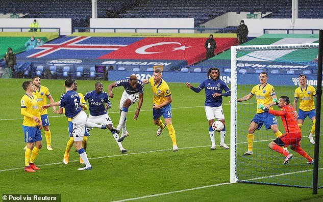 Yiri Mina turned his own header in stoppage time in the first half to restore Everton's lead