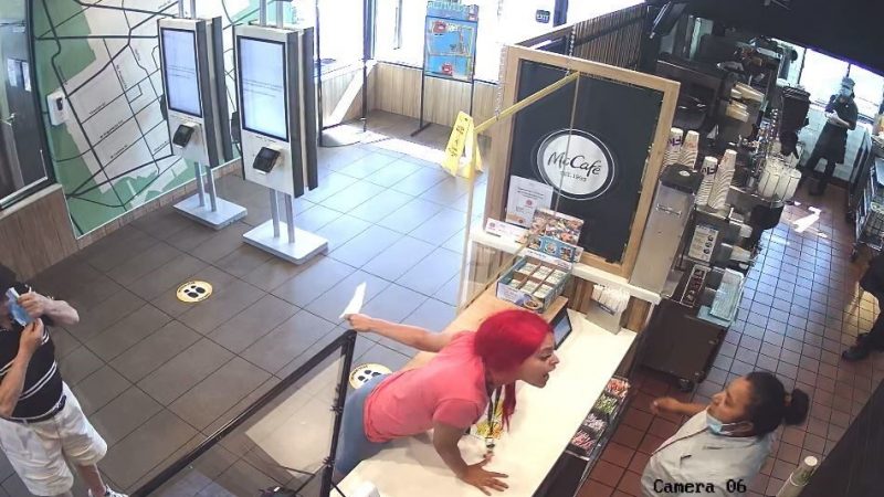 It was alleged that a McDonald's customer was assaulted, causing the employee's head to tear due to a wrong order

