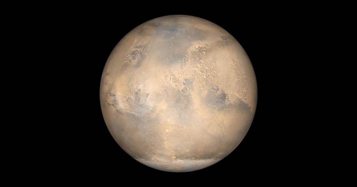 Mars shines during October ‘opposition’