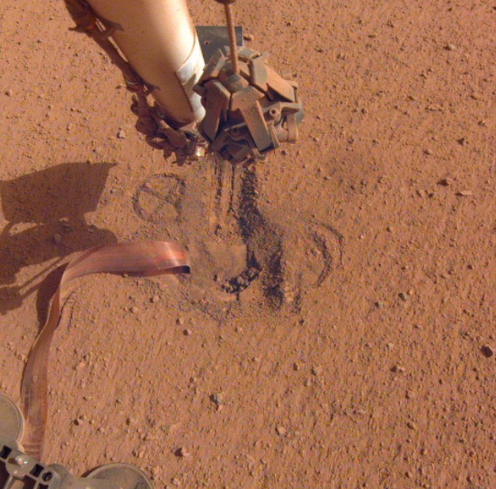 InSight's movie Mole is now completely buried!

