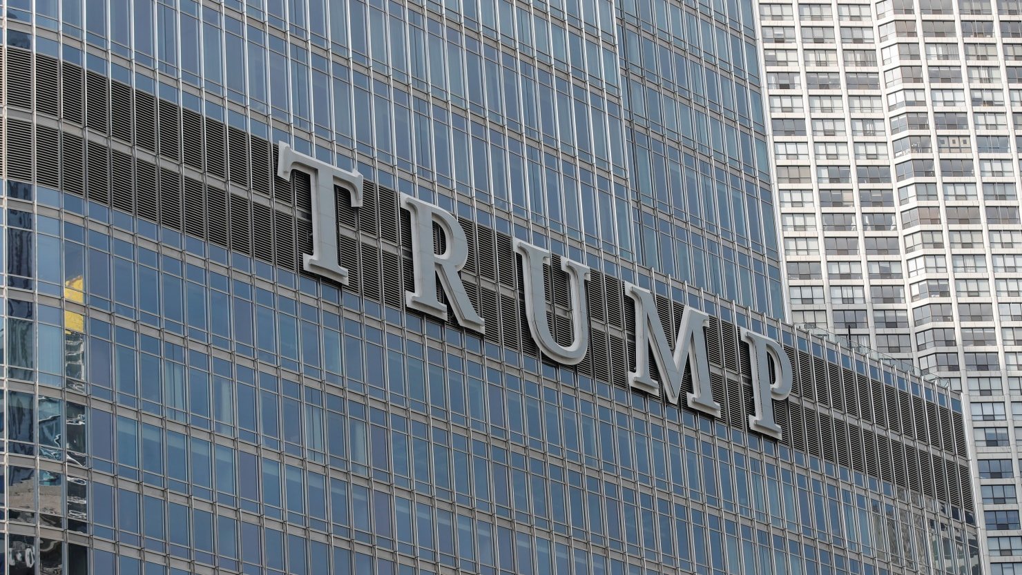 The report says banks have forgiven hundreds of millions of debt that Trump owned from a Chicago skyscraper