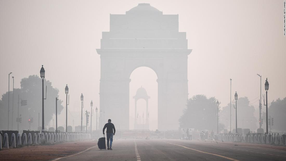 Northern India suffocates in toxic smog the day after Diwali

