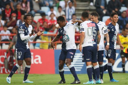 Pachuca thrashed 3-0 as a visitor for 