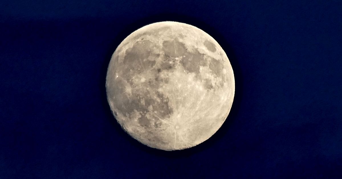Full Beaver Moon will appear tomorrow morning – best time to see it from the UK
