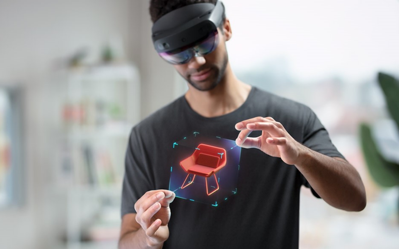 HoloLens 2 Developer Edition arrives in the US, and the platform is expanding globally