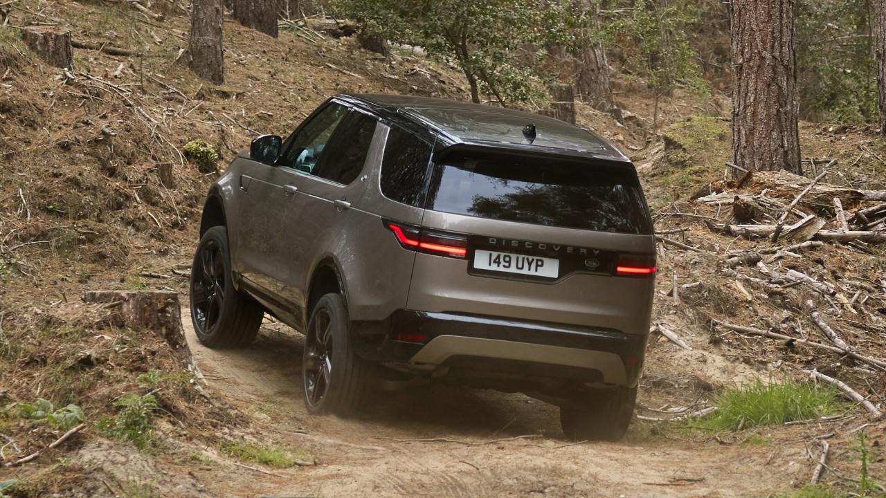 The new Land Rover Discovery is still a buzz