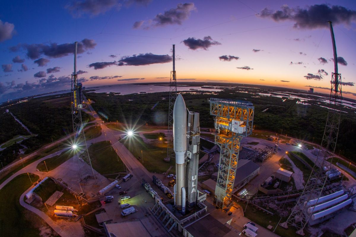 Watch the Atlas V missile launch a new American spy satellite tonight!