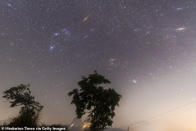 This weekend’s Geminid meteor showers will see over 100 multicolored shooting stars an hour
