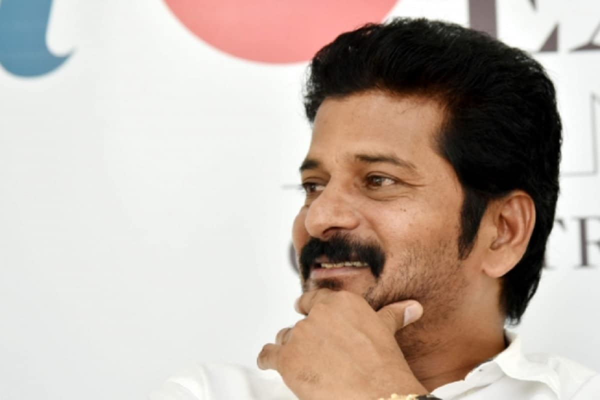 News18 Telugu – Revanth Reddy: The Tollywood producer who defeated Revanth Reddy is the President of PCC |  Comedian Pandla Ganesh, Tollywood producer, supports Revanth Reddy in a tpcc head race
