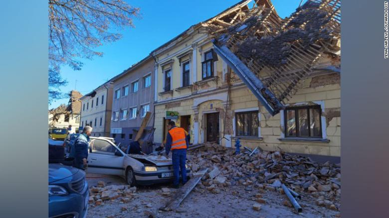 At least 6 dead after a strong earthquake in Croatia