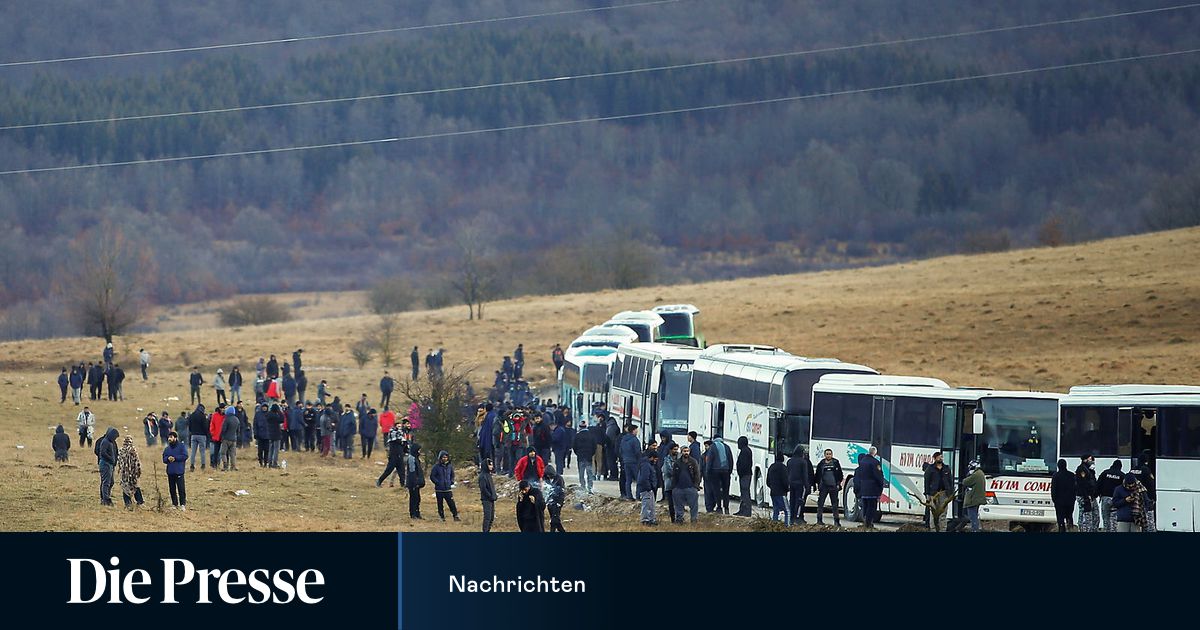 The evacuation from the Bosnian refugee camp in Lyba has been canceled