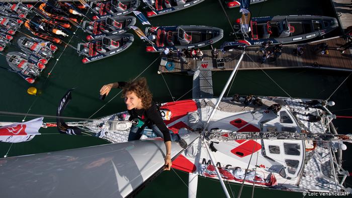 BdTD France |  Prepare for the non-stop Vendée Globe boat race for sailors with one hand 