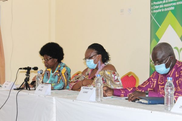 Côte d'Ivoire: Training of prescribers in the use of phytosanitary products

