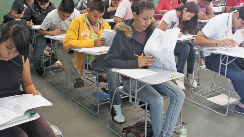 México iguala a Finlandia en satisfacción educativa