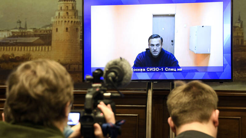 Navalny fighter loses his appeal against pretrial detention, new protest Sunday

