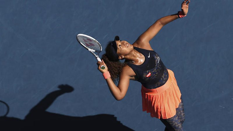 Serena Williams and Osaka communicate

