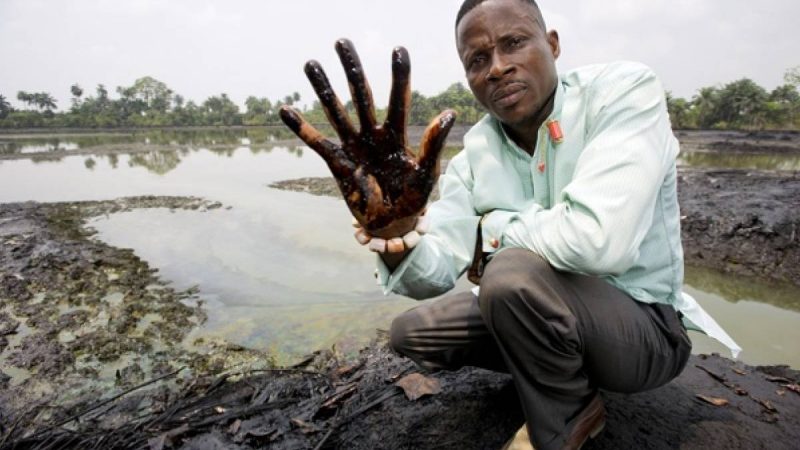 United Kingdom - Nigerians will be able to sue UK oil company Shell for environmental damage

