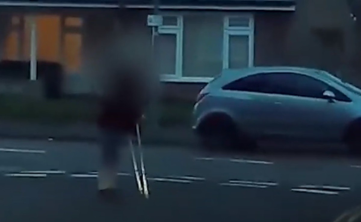 Video.  Granny on crutches fights striker in the UK