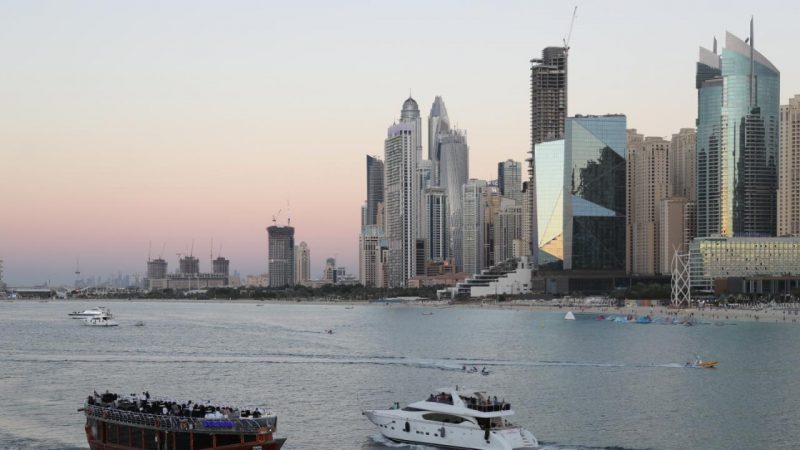   Taxes, 245 billion multinational corporations disappear every year thanks to tax rules set by the Organization for Economic Cooperation and Development.  The leap of the United Arab Emirates

