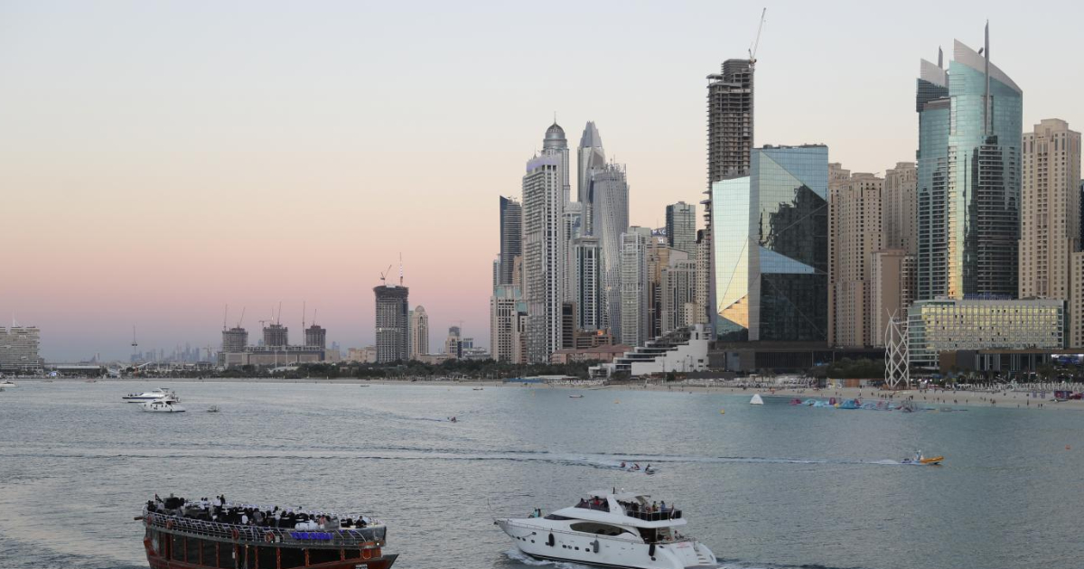 Taxes, 245 billion multinational corporations disappear every year thanks to tax rules set by the Organization for Economic Cooperation and Development.  The leap of the United Arab Emirates