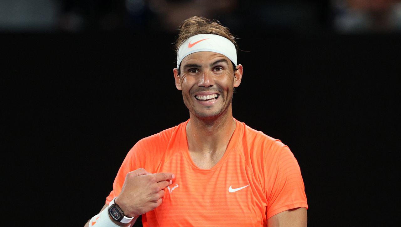 Australian Open: Rafael Nadal sees the middle finger and stays calm