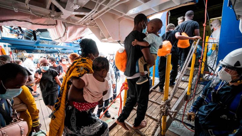   Dozens of migrants rescued off the Libyan coast, 20 missing |  Abroad

