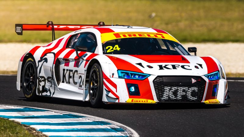Supercars shine at the 20-car GT Arena on Phillip Island

