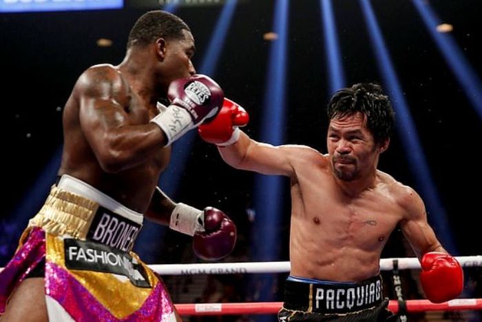 Manny Pacquiao (right) against Adrian Brunner in 2019