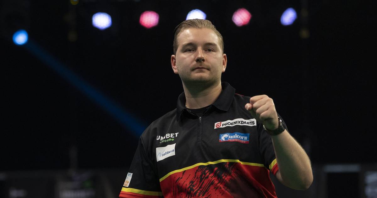 Darts Game, PDC Super Series: Day Four with Max Hopp and Gabriel Clemens