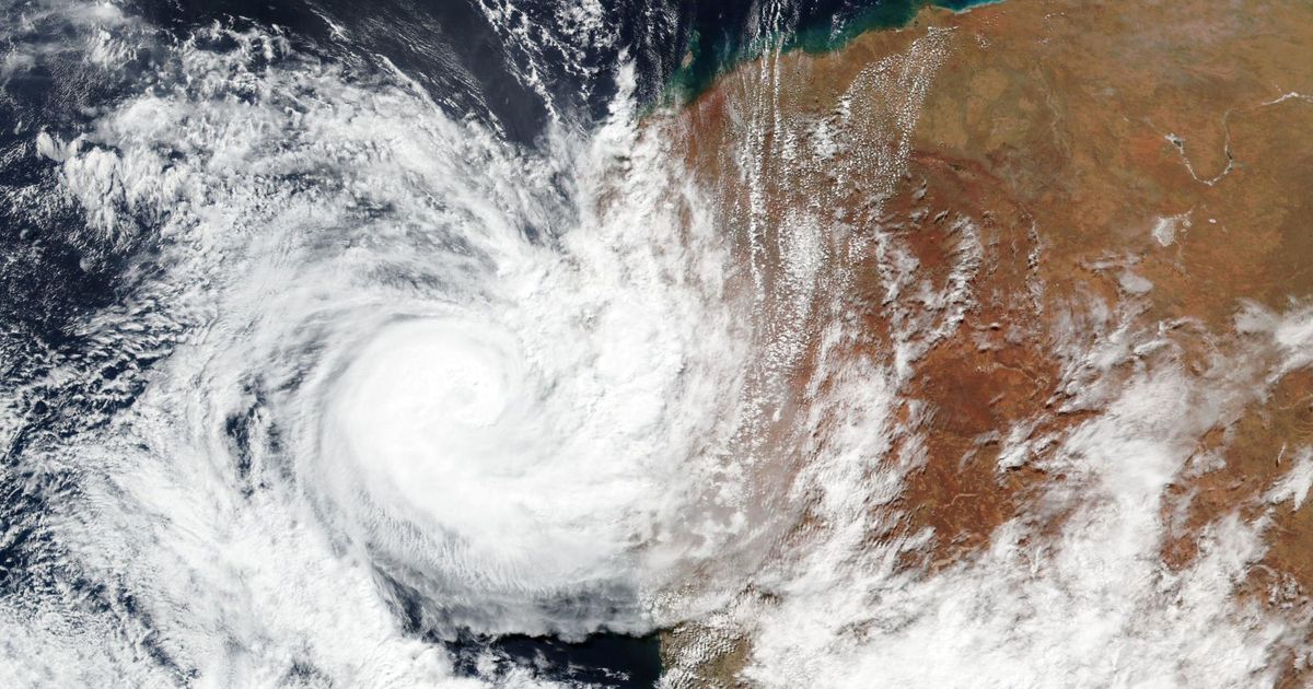 The crushing path of Hurricane Seroja in Australia leaves more than 30,000 people without electricity – El Financiero