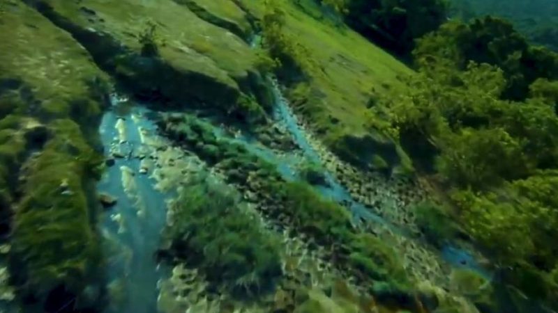   Viral Video Today |  A landscape clip obtained by a drone and amazed hundreds on networks |  YouTube |  Directions |  Trending |  Directions |  nnda nnrt |  from the side

