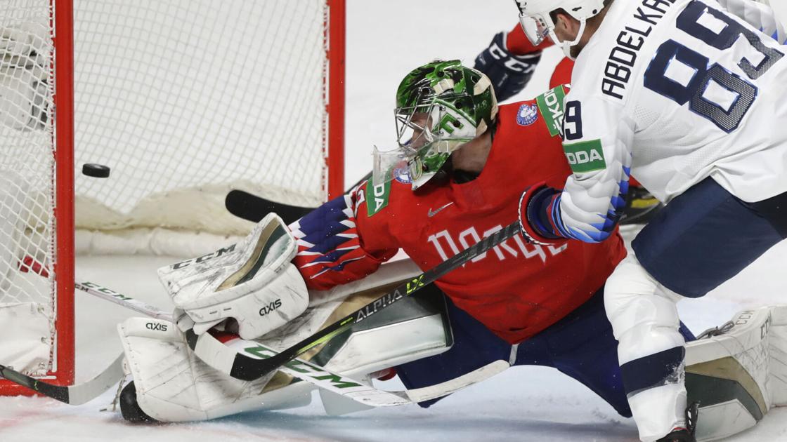 The United States wins the fourth grade in World Hockey and defeats Norway 2-1