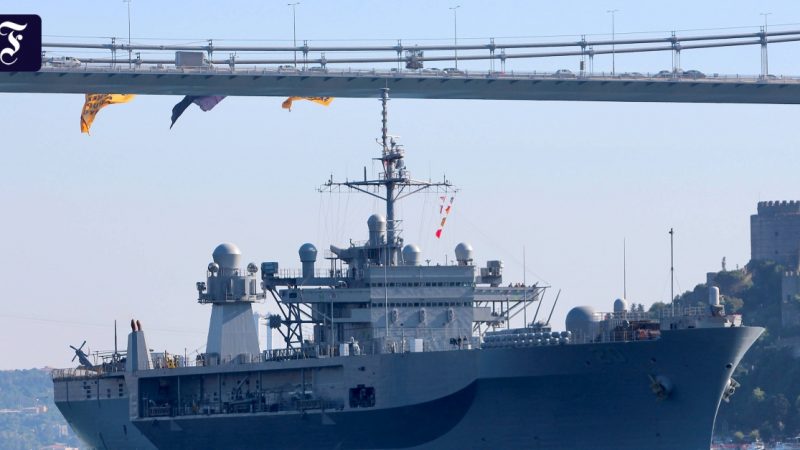 American warships do not enter the Black Sea

