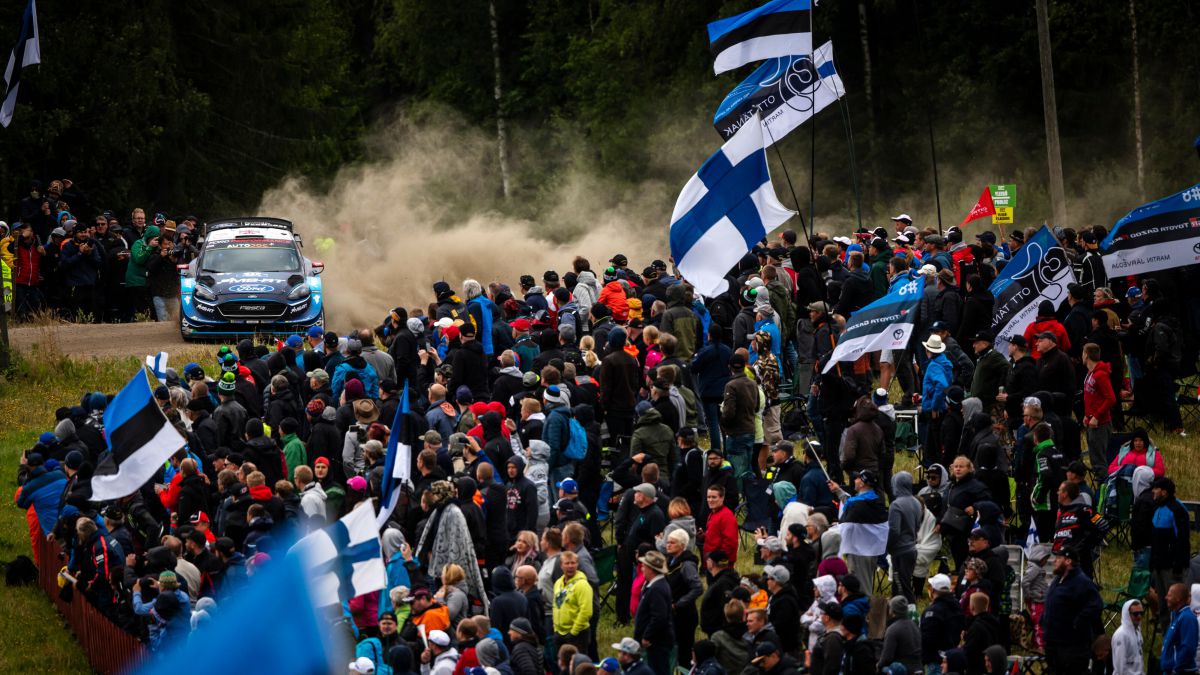 Croatian rallies banned masses and Finland turns into autumn