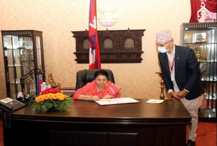 Nepalese President Bidya Devi Bhandari dissolves House of Representatives – Politics in Nepal: President dissolves parliament, announces midterm elections