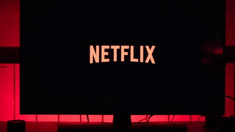   Want to share your Netflix password?  Here's what you risk

